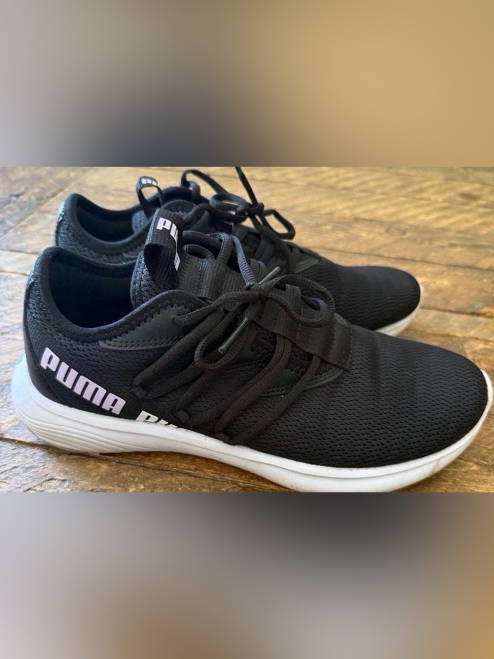 Puma Women’s Black Mesh Athletic Sneakers (Size 8.5)